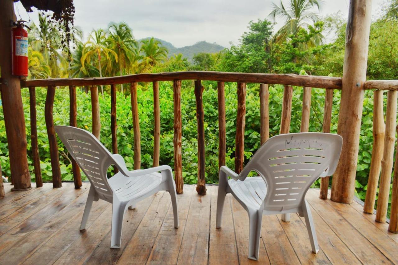The Mompe Beach Hostal La Poza Bagian luar foto