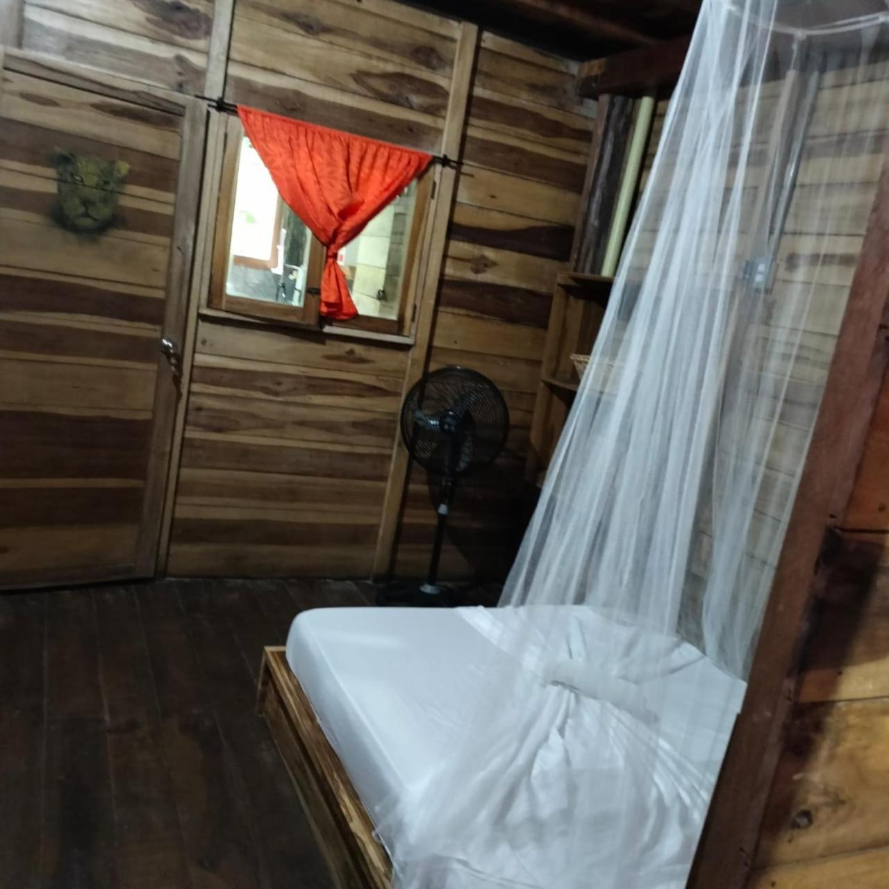 The Mompe Beach Hostal La Poza Bagian luar foto
