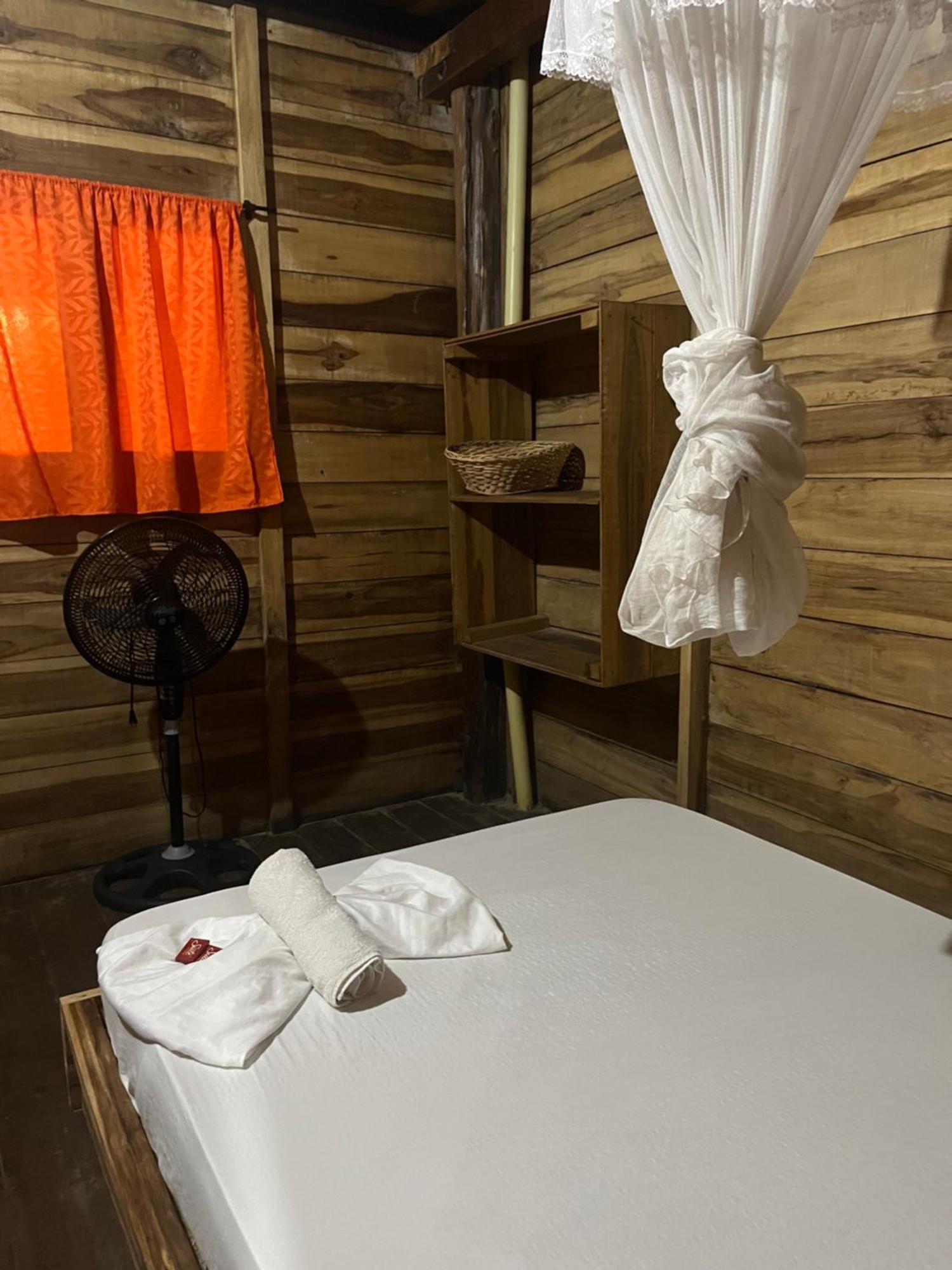 The Mompe Beach Hostal La Poza Bagian luar foto