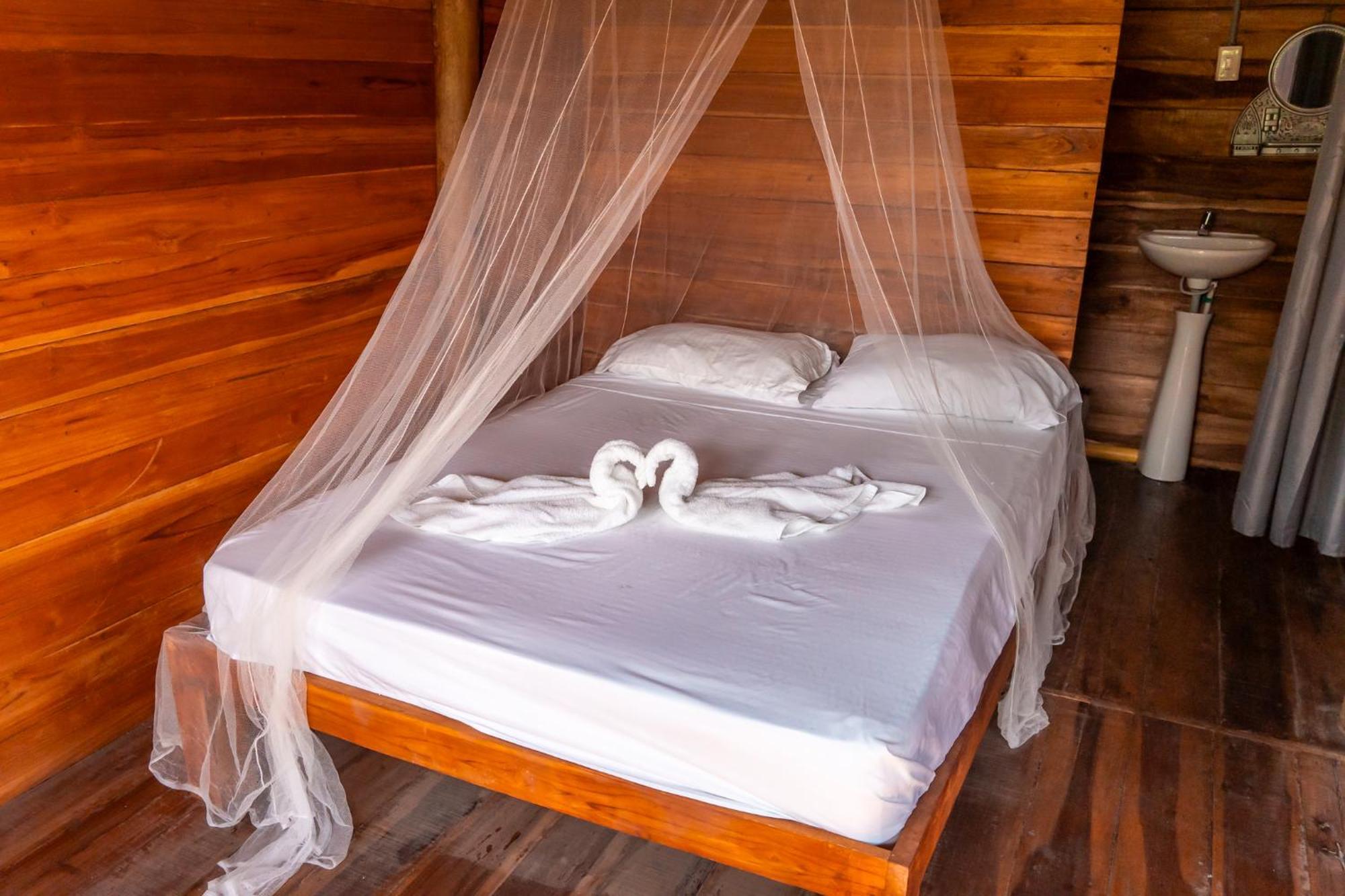 The Mompe Beach Hostal La Poza Bagian luar foto