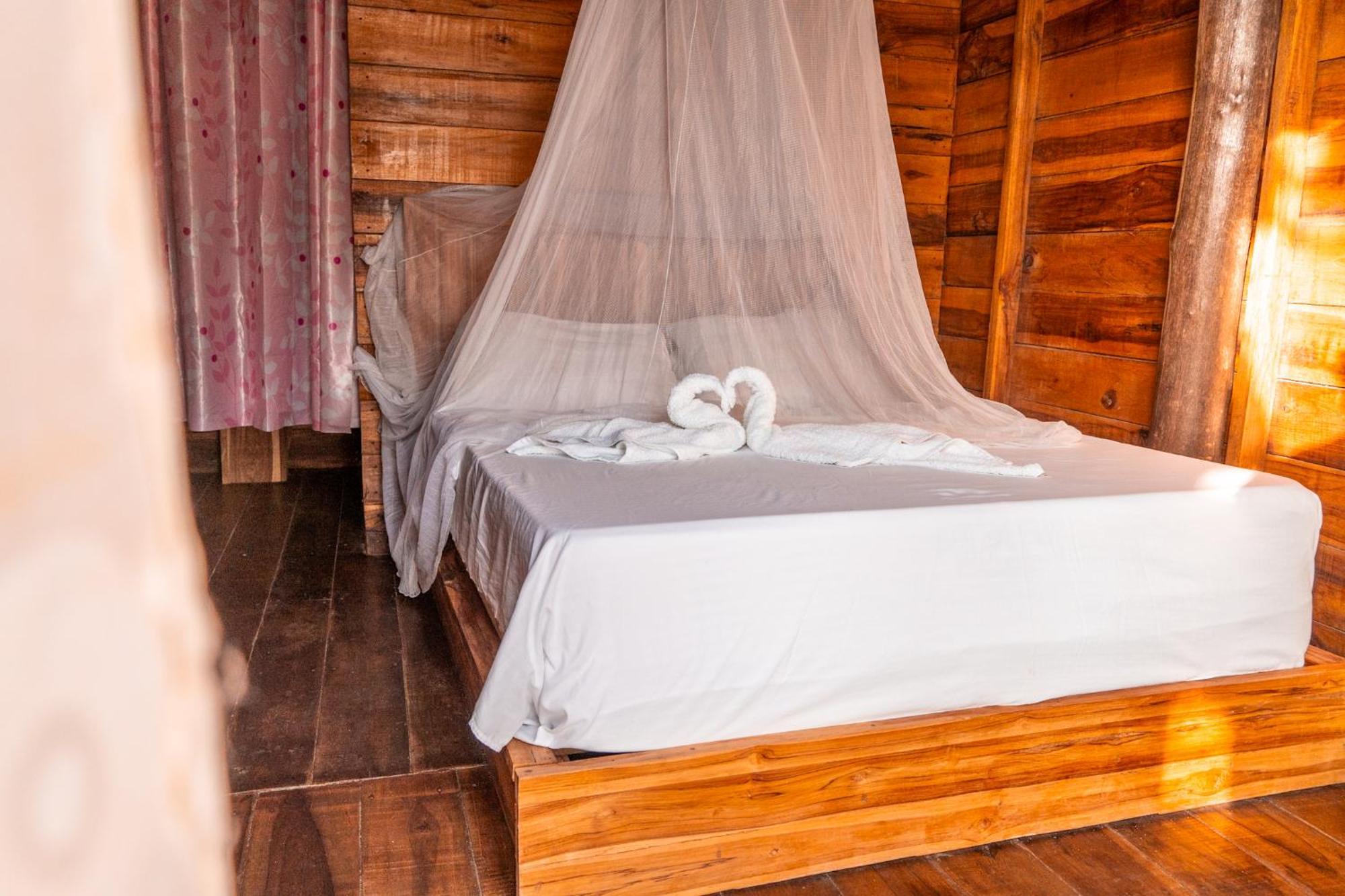 The Mompe Beach Hostal La Poza Bagian luar foto