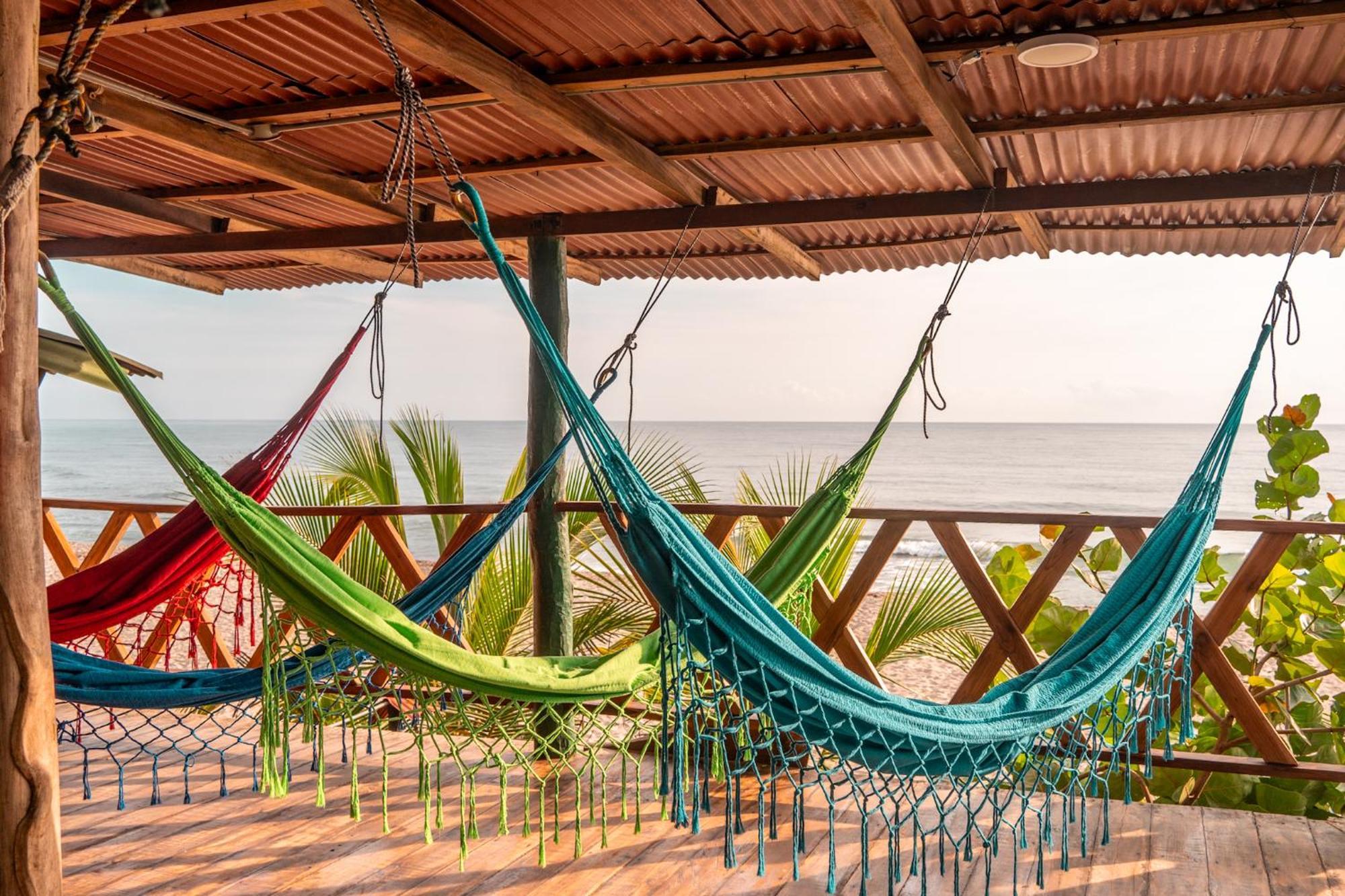 The Mompe Beach Hostal La Poza Bagian luar foto