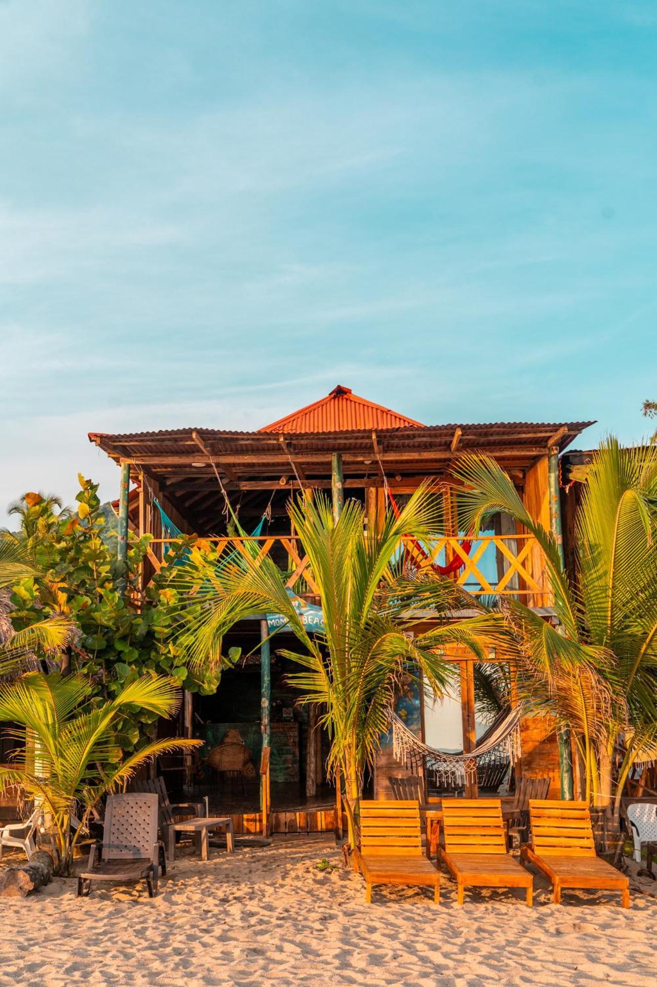The Mompe Beach Hostal La Poza Bagian luar foto